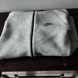 Nike Light Gray Zip-Up Hoodie